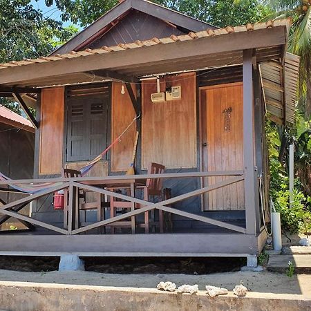 Отель The Station Tioman Kampong Ayer Batang Экстерьер фото