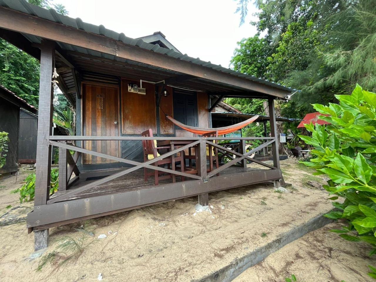 Отель The Station Tioman Kampong Ayer Batang Экстерьер фото